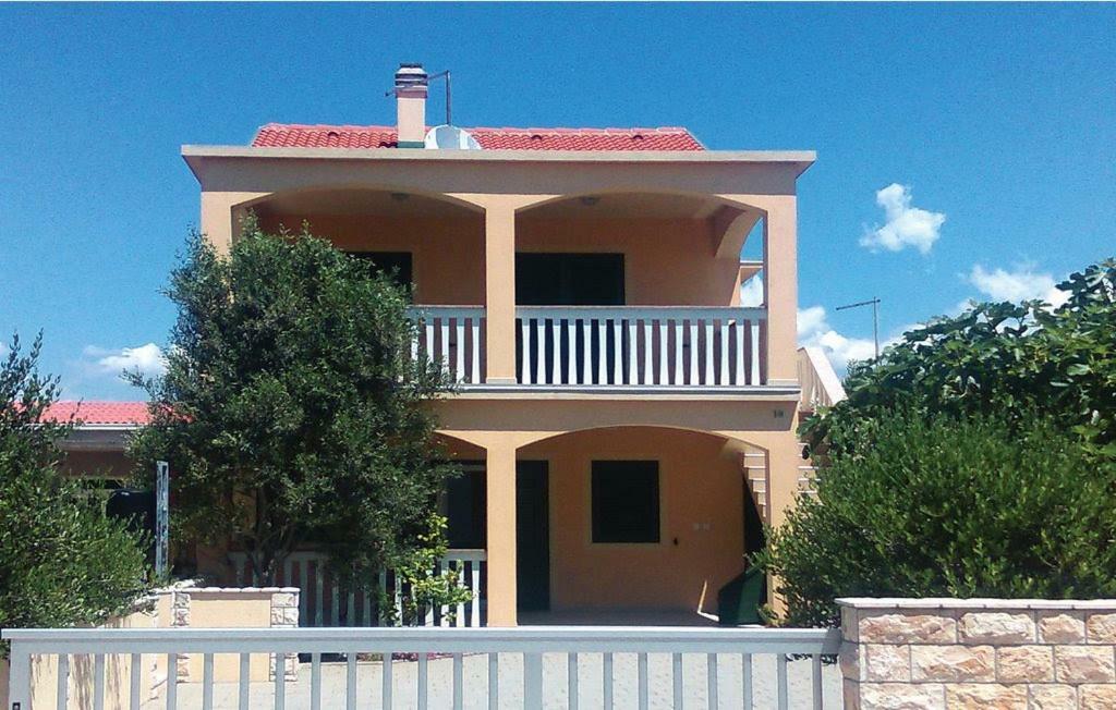 Apartman Dora Povljana Kültér fotó